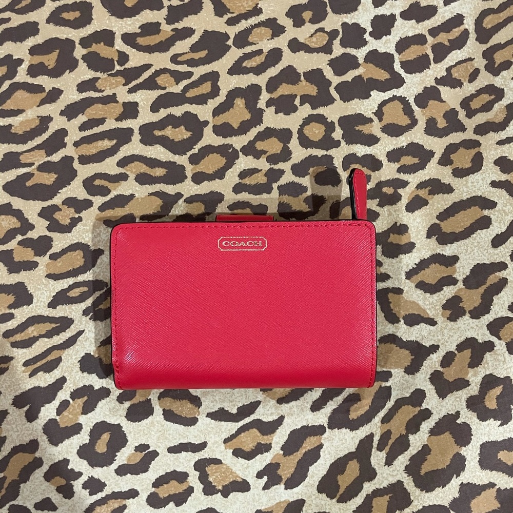 Coach Darcy Saffiano Medium Wallet